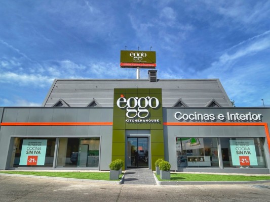 La empresa de interiorismo Èggo reabre en Alfafar tras la Dana