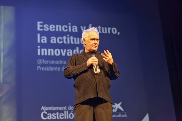 La clase magistral de Ferran Adrià en el Teatro Principal de Castelló (Fotos: Antonio Pradas)