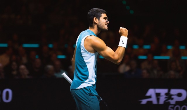 Revancha consumada: Alcaraz gana en su casa a Van de Zandschulp, quien le apeó del último US Open 