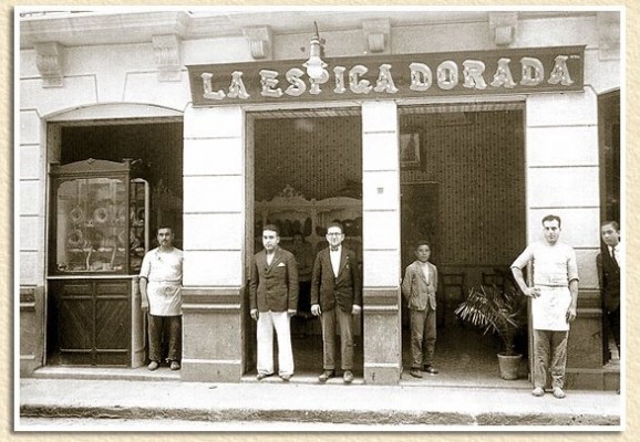 La Cofradía California inaugura su sede en la Espiga Dorada con una exposición única sobre el barroco cartagenero