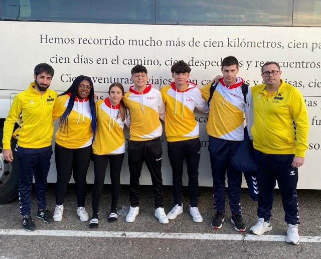 Los jugadores de balonmano más jóvenes del Club Deportivo JUDESA participan en el Campeonato de España de selecciones territoriales