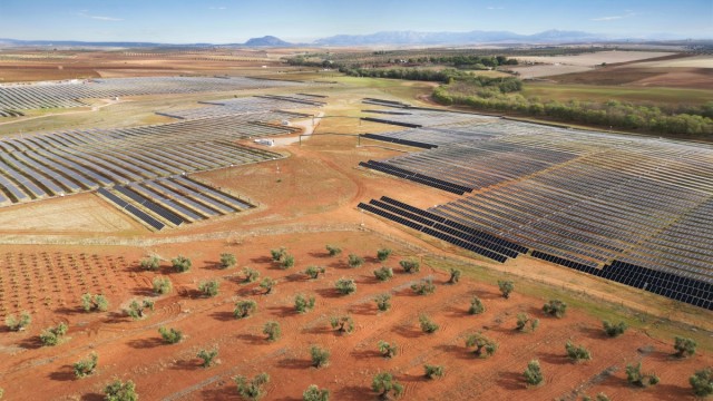La cotizada valenciana Umbrella comienza a operar su mayor planta solar en España