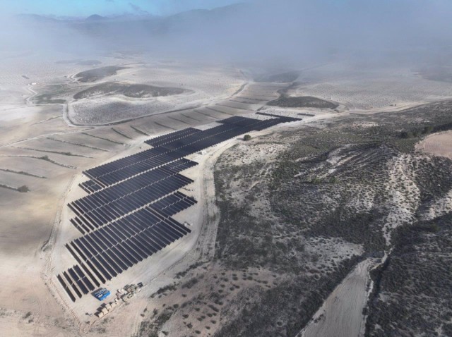X-Elio firma los primeros acuerdos para vender la energía que generará en su macroplanta solar de Lorca
