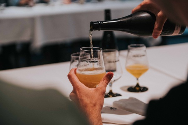 Cervezas Alhambra invita a descubrir su lado más experimental con las Numeradas Serie Andalucía en su próxima cata maridaje