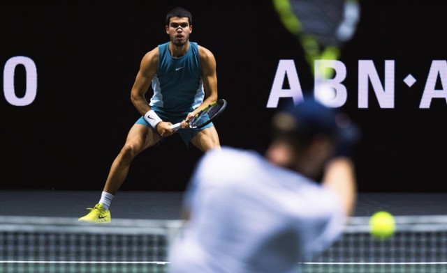 Alcaraz, este jueves ante Vavassori en Rotterdam, ya jugó en 19 países como profesional