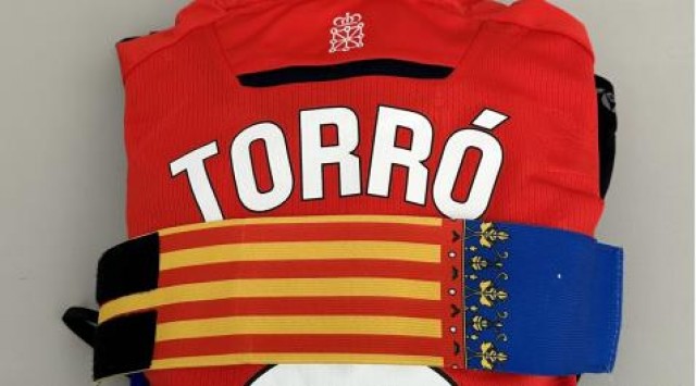 Torró portará la bandera de la Comunitat Valenciana en el brazalete de capitán