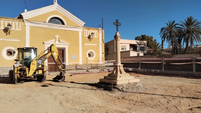 Murcia destina más de 75.000€ para renovar la plaza de la Parroquia Nuestra Señora del Rosario en Corvera