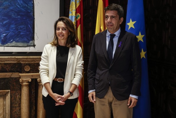 El PP pide que el Gobierno repare sedes judiciales y la consellera responde que es competencia autonómica