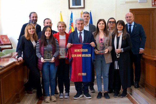 La Fundación FC Barcelona reconstruirá el pabellón deportivo municipal de Benetússer