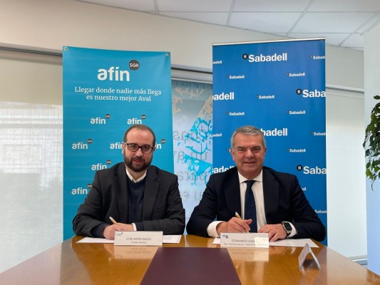 Banco Sabadell y Afín SGR amplían a 85 millones la línea de apoyo a pymes y autónomos en la Comunitat 