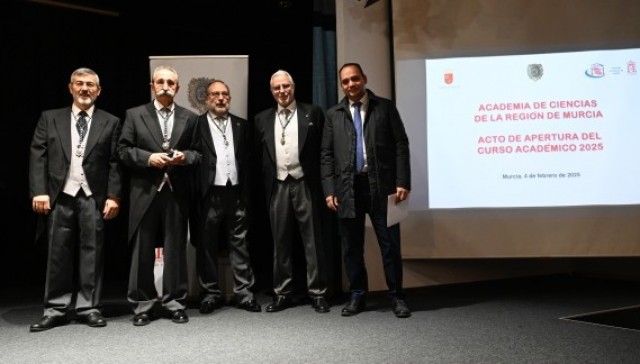 La Academia de Ciencias abre el curso académico 2025 con un llamamiento a proteger los suelos