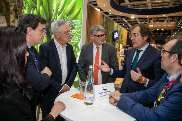 La nueva línea marítima que conecta Cartagena con África Occidental, Francia e Italia ha aumentado en un 19% el tráfico de frutas y hortalizas