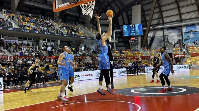 El Odilo Cartagena pierde el invicto como local en Primera FEB con un 67-100 ante el Palencia
