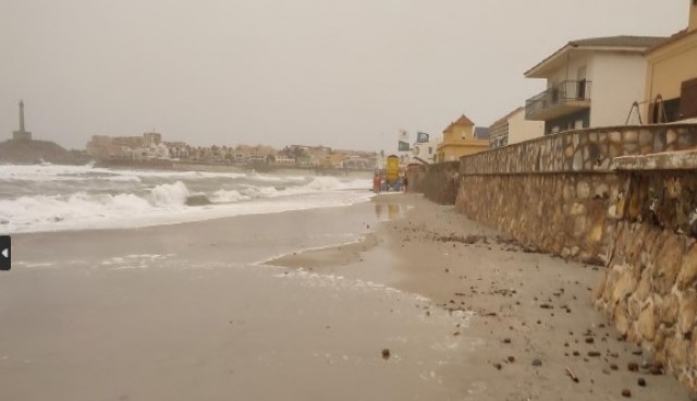 El deslinde de la playa de Levante en Cabo de Palos avanza: 300 metros de costa y 15 edificaciones afectadas