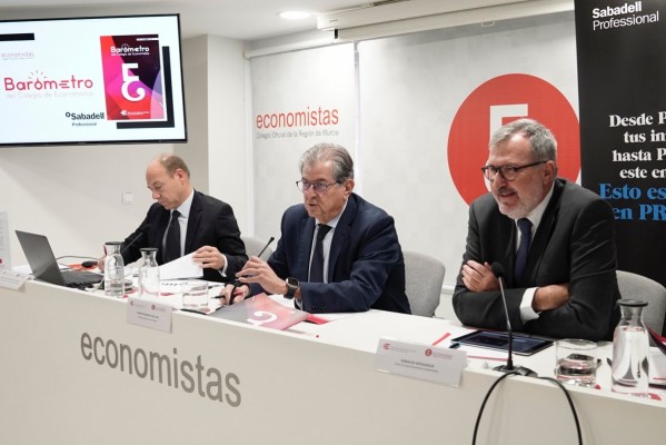 Los economistas alertan de los riesgos que entrañaría una guerra de aranceles para la Región de Murcia