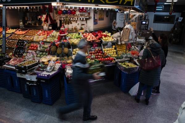 El precio mundial de los alimentos baja por segundo mes y marca mínimos desde septiembre, según FAO