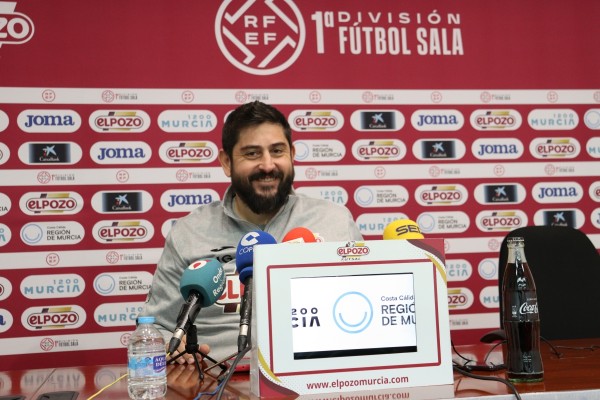 ElPozo, diez partidos sin ganar, inicia la etapa de Josan en el banquillo en Santa Coloma