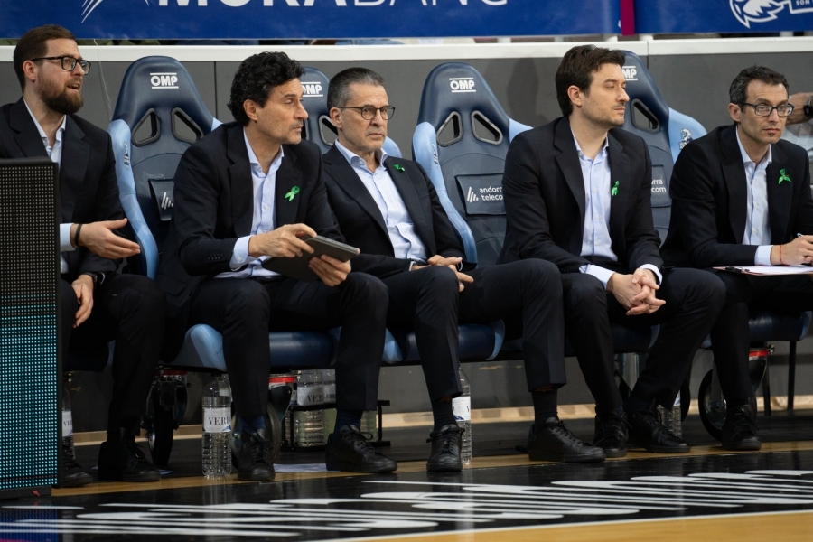 Pedro Martínez descarta cambiar pese las bajas: 