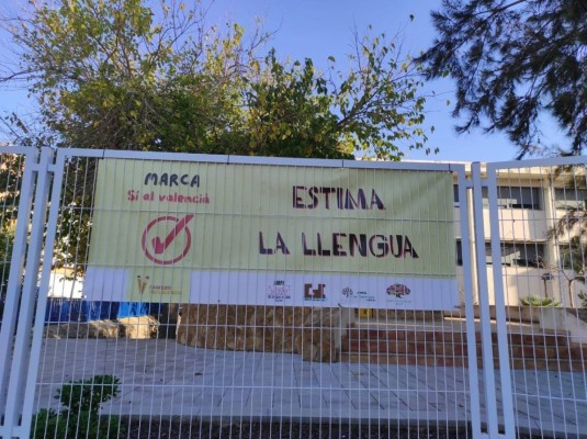 Acusan a Educación de 