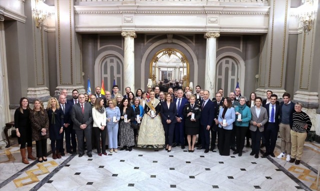 València homenajea a las policías locales que 