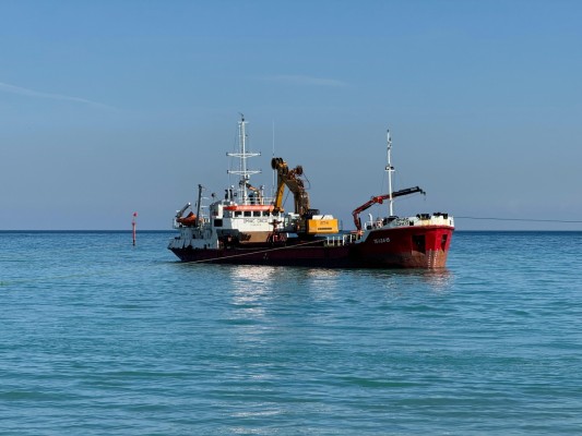 La Generalitat empieza las obras del dragado del Puerto de Dénia tras aumentar la inversión hasta los 1,2 millones