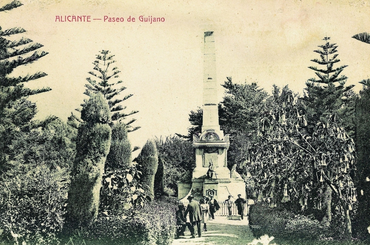 Paseando por Alicante tras las conmemoraciones a sus visitantes más ilustres
