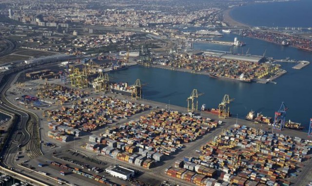 El sector portuario español genera un impacto económico de 24.304 millones de euros