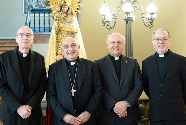 Santiago Pons, Mariano Trenco y Jaime González, nombrados canónigos de la Catedral de València