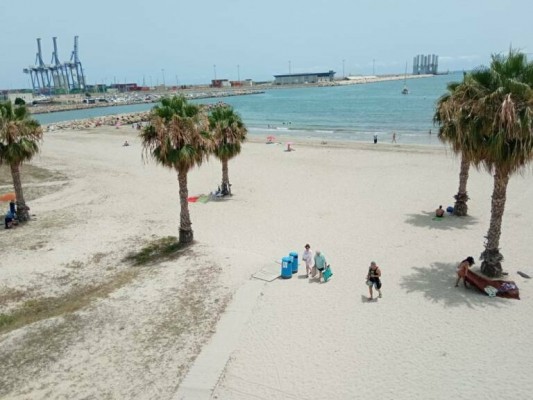 El Puerto desafecta sus terrenos en la Playa de San Gabriel para consolidarla como zona de baño