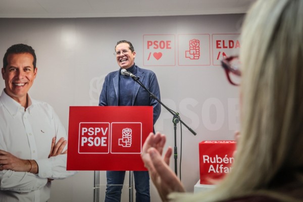Alfaro oficializa su candidatura para liderar el PSOE en la provincia Alicante en relevo de Soler