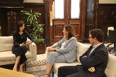 Catalá crea una comisión con técnicos para "corregir deficiencias" en los entes del sector público local