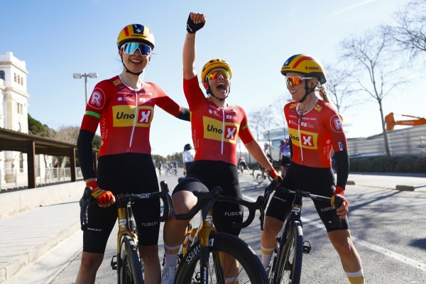 Linda Zanetti se impone en la VCV Féminas GP Tuawa con un poderoso esprint en Valencia