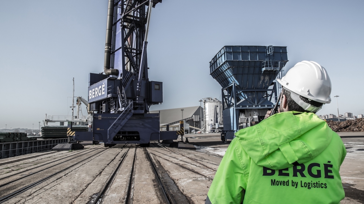 Bruselas da luz verde a la compra del 51% de Bergé por la danesa Maersk