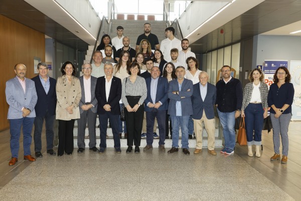 Més de 800 persones participen en les propostes formatives de la UJI gestionades per la FUE