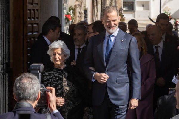 Inhumación de Rafael Altamira en Alicante, en presencia del rey Felipe VI (Fotos: Pepe Olivares)