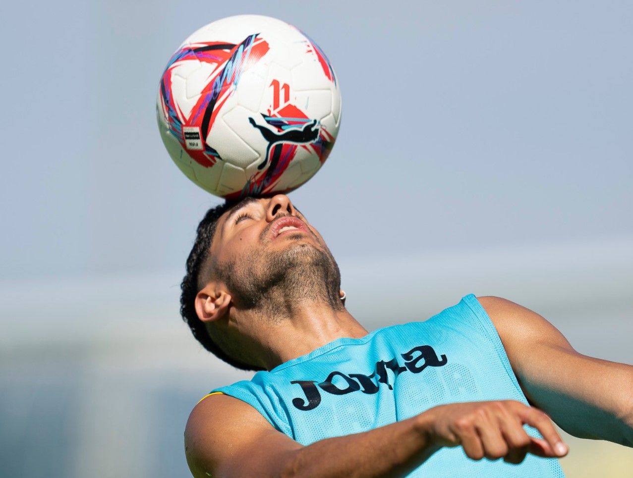 Las miradas vuelven al balón: el Villarreal recibe al Alavés en un emotivo regreso post DANA