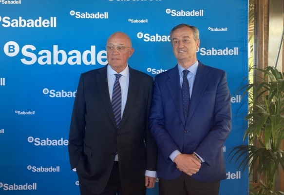 González-Bueno ganó 3,30 millones como CEO de Sabadell en 2024 y Oliu 1,92 millones como presidente