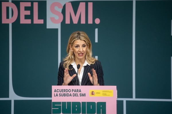 El Gobierno aprueba la subida del salario mínimo hasta los 1.184 euros mensuales