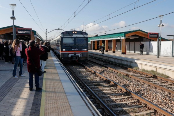 La estación de Albal comienza a operar tras los retrasos ocasionados por la Dana