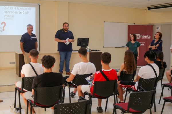 Onda Inserta presenta su programa formativo con cursos sobre almacén inteligente y logística