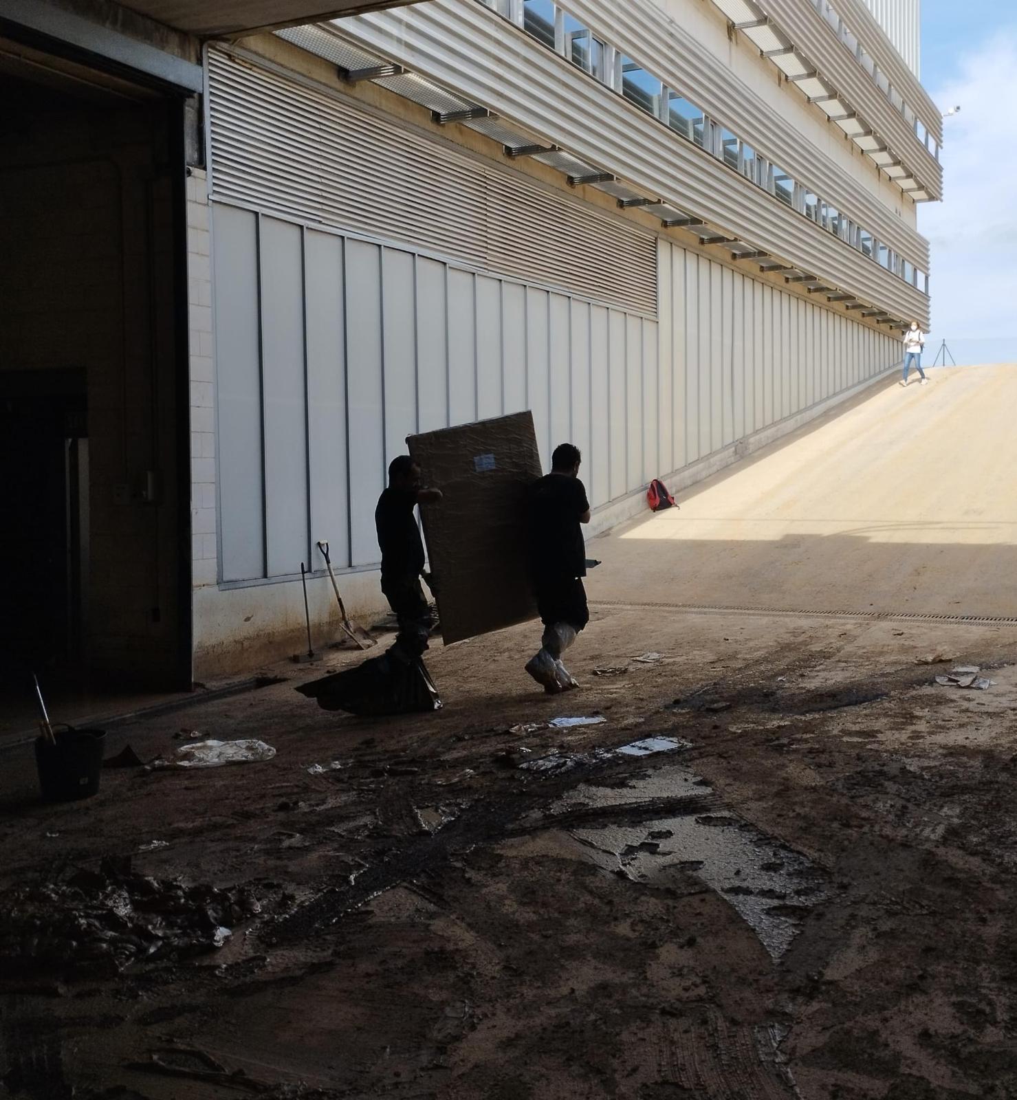 La Dana inunda el almacén de la colección de arte de la Generalitat, que traslada las obras diez días después