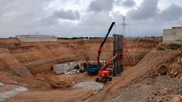 El grupo de Máximo Buch, favorito para construir la catenaria del acceso sur del puerto de Castelló