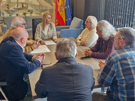 Colectivos de Portmán trasladan a Guevara su 