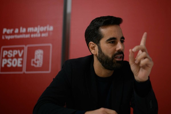 PSPV y Compromís acusan a PP de 