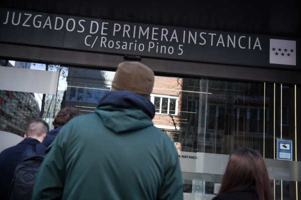 El novio de Díaz Ayuso se querellará contra Sánchez en el Supremo tras no acudir a la conciliación
