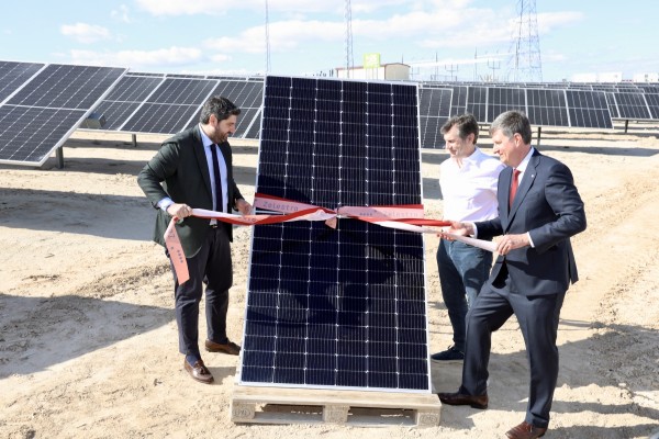 Zelestra y Shell ponen en marcha su planta solar de 54 MW en Cañada Alta tras invertir 35 millones de euros