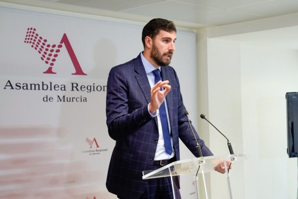 Más exigencias de Vox al PP para los Presupuestos: acabar con las ayudas a la patronal y los sindicatos