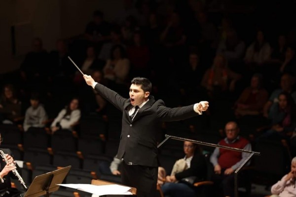 Jerónimo Castelló, nuevo director de la Joven Banda Sinfónica de la FSMCV para la temporada 2025
