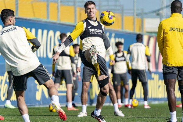 El Villarreal puede igualar su mejor racha sin perder de la temporada ante el Valencia