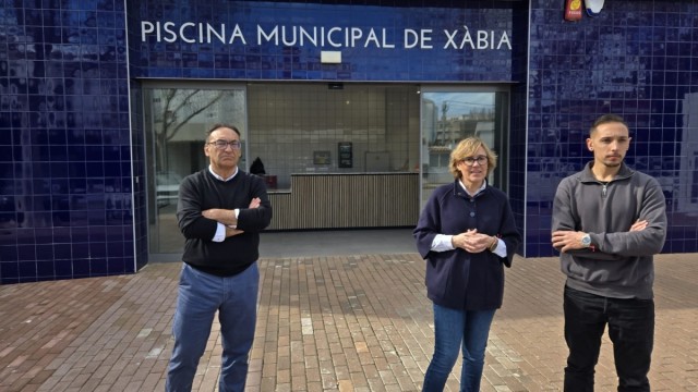 El Ayuntamiento de Xàbia revela 71 deficiencias en la piscina municipal y alerta de riesgos para la salud